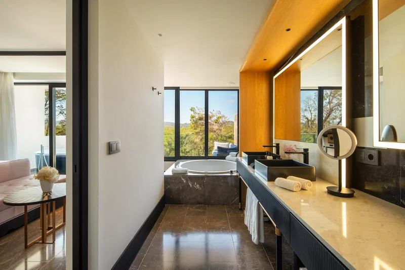 Suite Estudio con terraza y jacuzzi, imagen 4